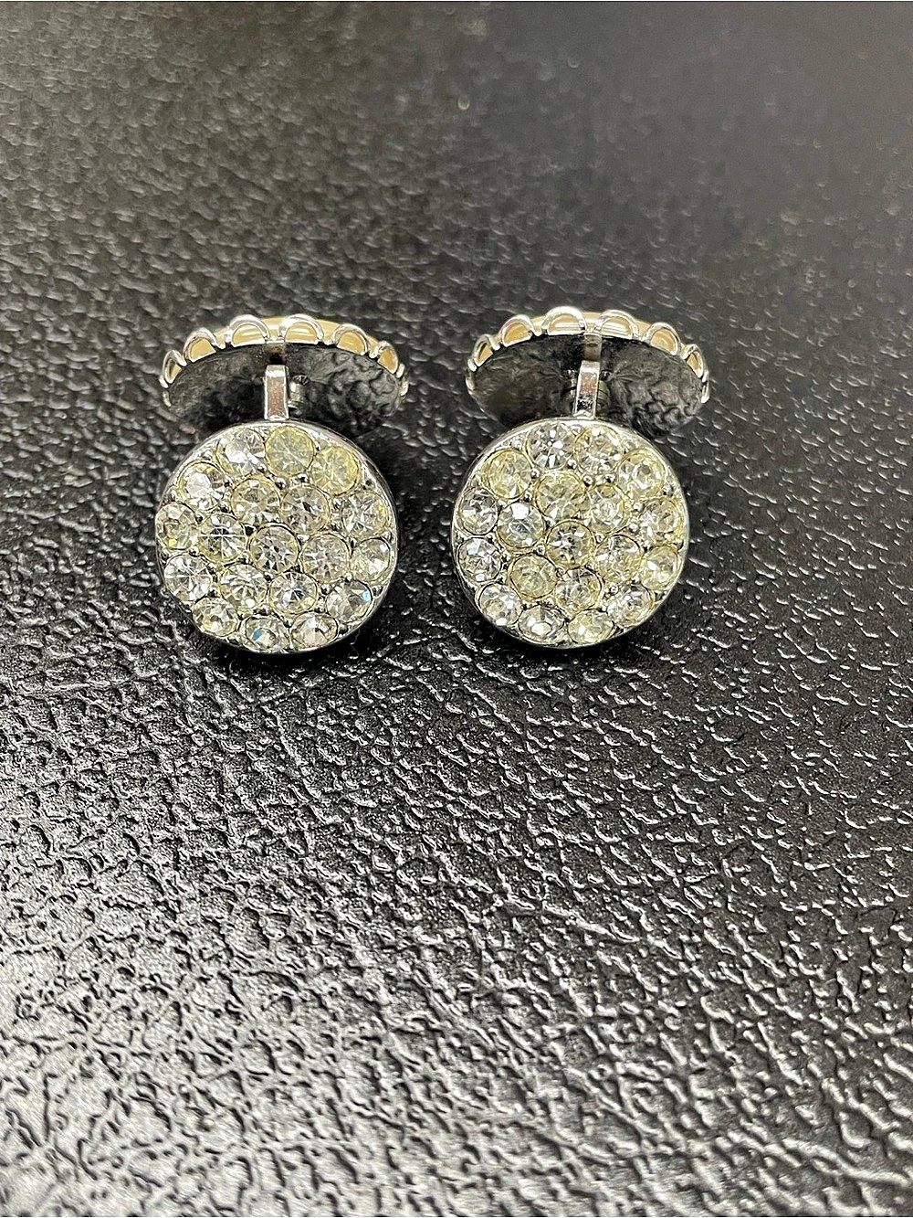 Sarah Coventry rhinestone and pearl tone clip on earrings